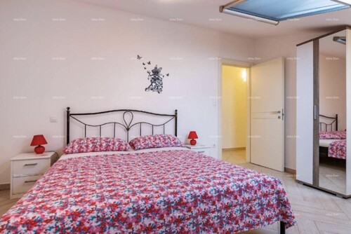 Thumbnail 6221863 - 4