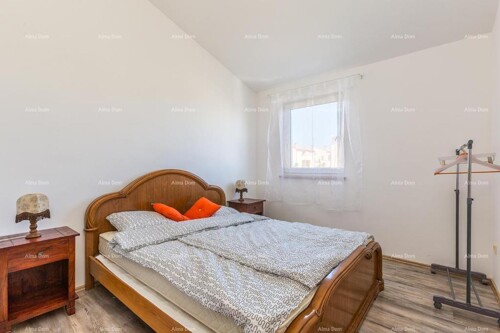 Thumbnail 6221865 - 9