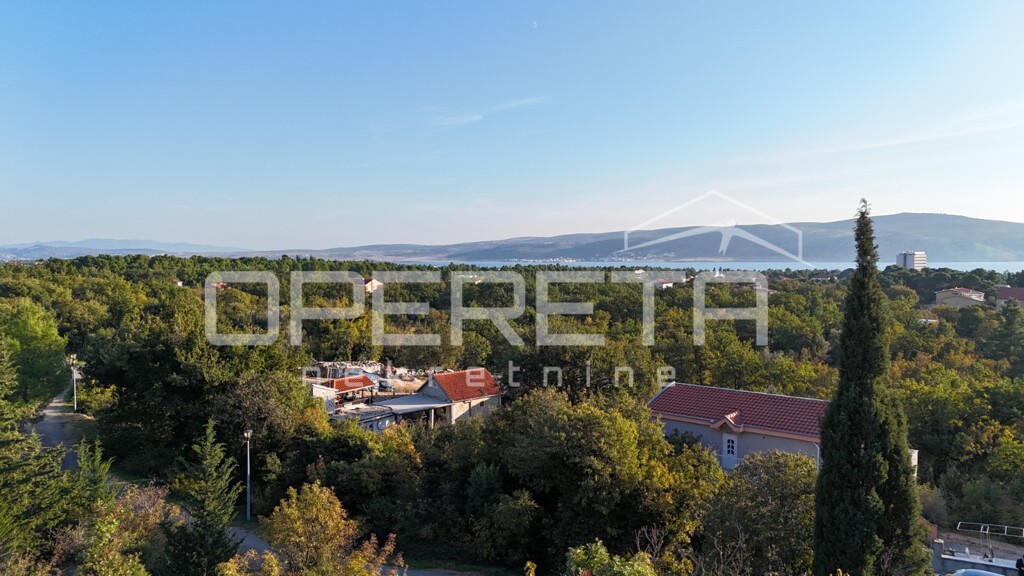 Image 6221978 - 8