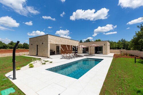 Istra, Svetvinčenat- luksuzna vila 170m2 okružena prirodom