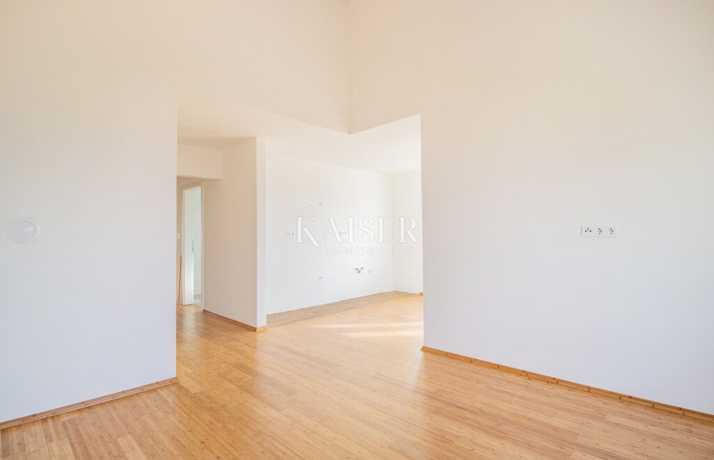 Image 6221992 - 7