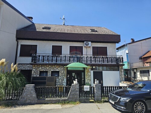 Sesvete, kuća 330 m2