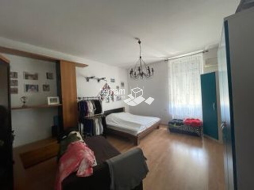 Thumbnail 6222040 - 4