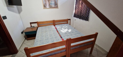 Thumbnail 6222042 - 10