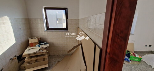 Thumbnail 6222042 - 13