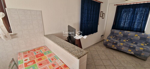 Thumbnail 6222042 - 1