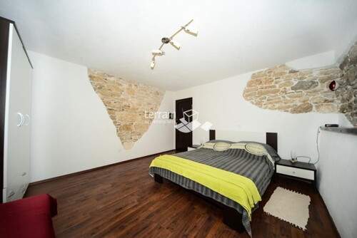 Thumbnail 6222051 - 10