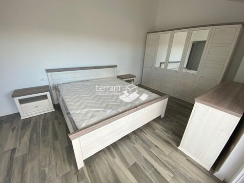 Thumbnail 6222052 - 3