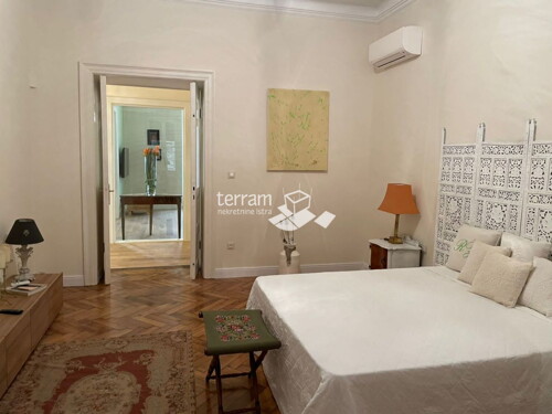 Thumbnail 6222061 - 9