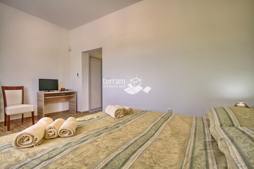 Thumbnail 6222101 - 25