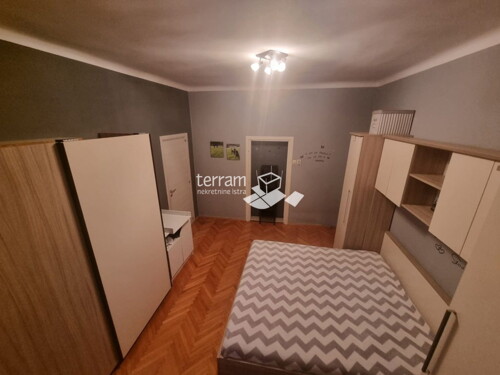 Thumbnail 6222108 - 12