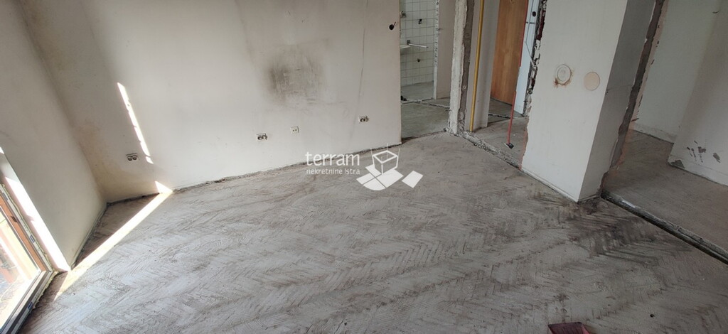 Image 6222185 - 9