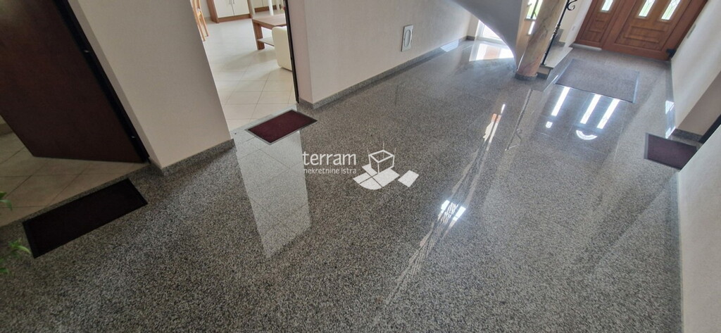 Image 6222218 - 12