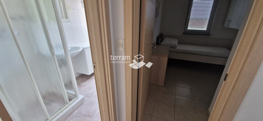 Image 6222218 - 22