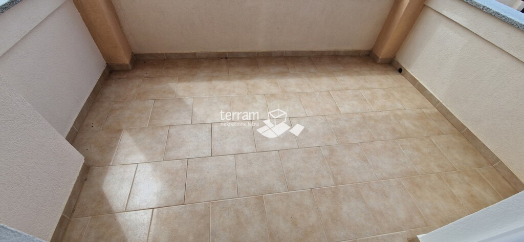Image 6222218 - 8