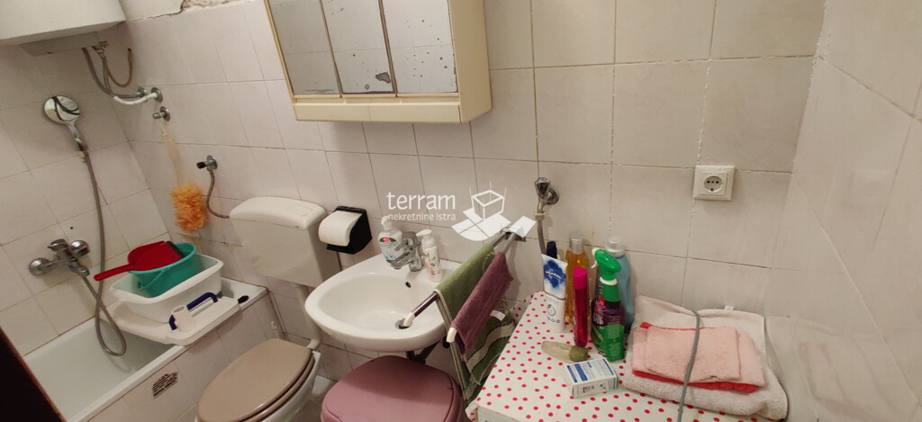 Image 6222266 - 6