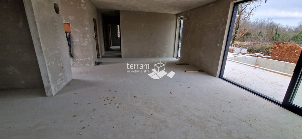 Image 6222272 - 3