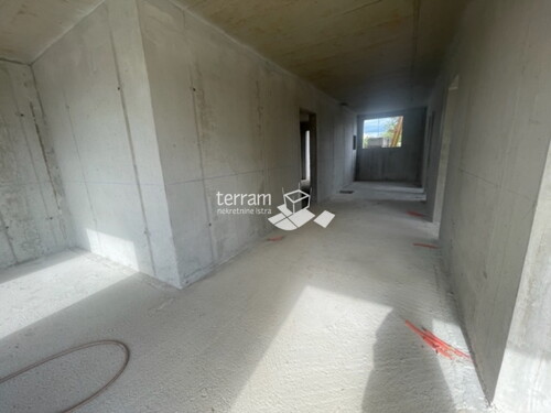 Thumbnail 6222338 - 12