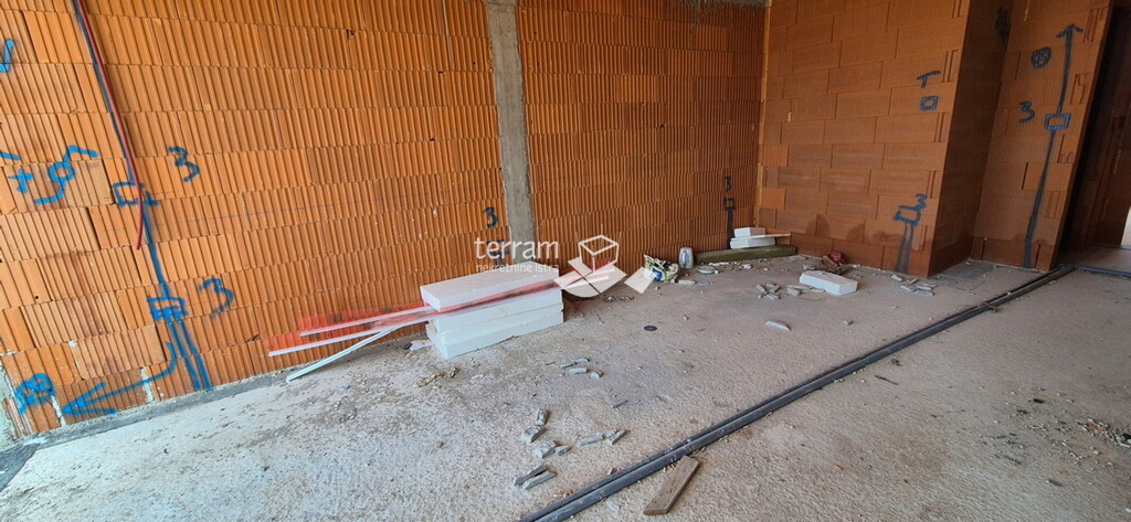Image 6222429 - 2