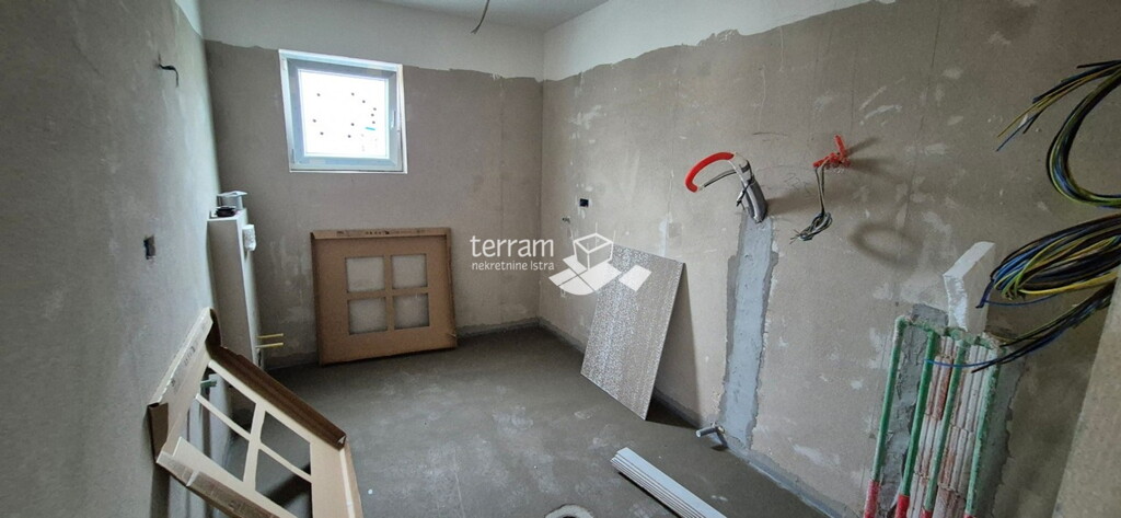 Image 6222445 - 6