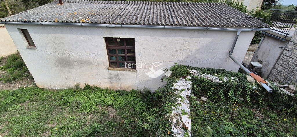 Image 6222465 - 3