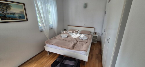 Thumbnail 6222505 - 5