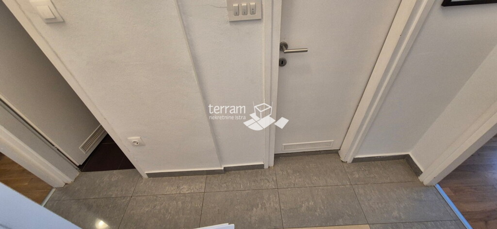 Image 6222520 - 12