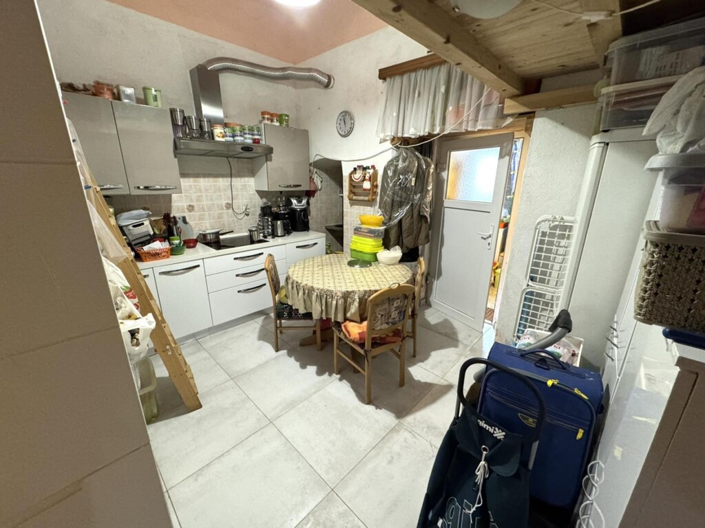 Image 6222594 - 1