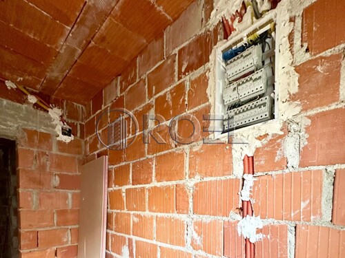 Roh bau kuća, Kloštar Ivanić 1161m2