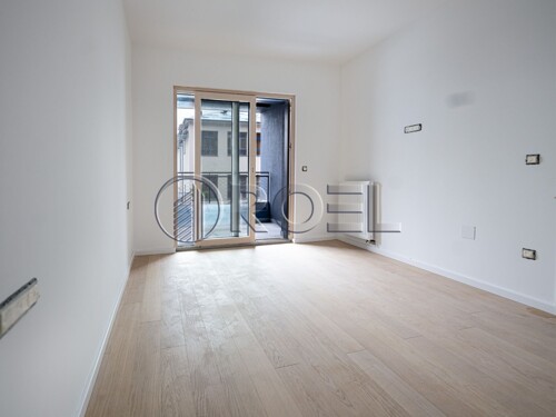 Thumbnail 6223094 - 9