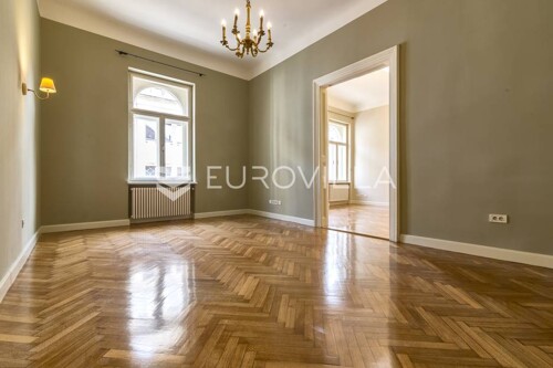 Petrinjska strogi centar luksuzan stan/ured 160 m2