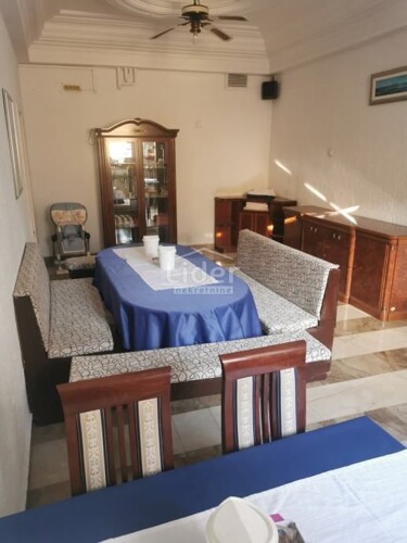 Hotel sa restoranom i dva poslovna prostora u centru!