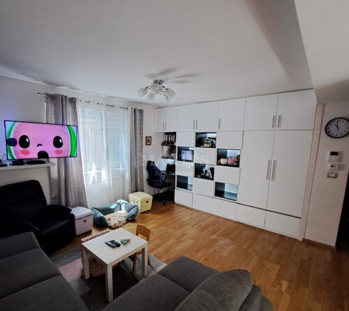 Srebrnjak, 57m2, 2 sobe, terasa