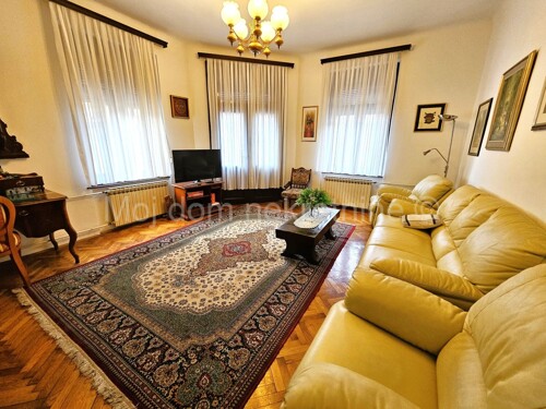 Donji Grad, Primorska, namješten 4soban stan, 2.kat, 100m2