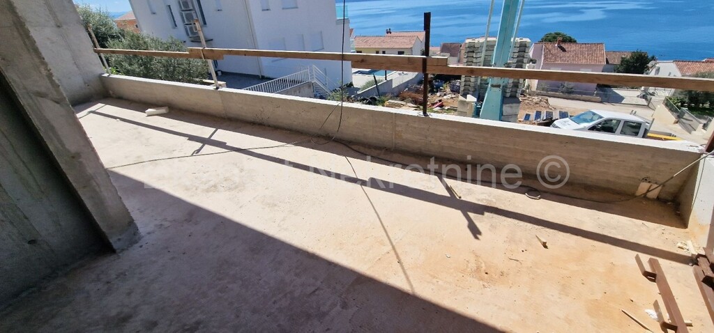 Image 6223341 - 7