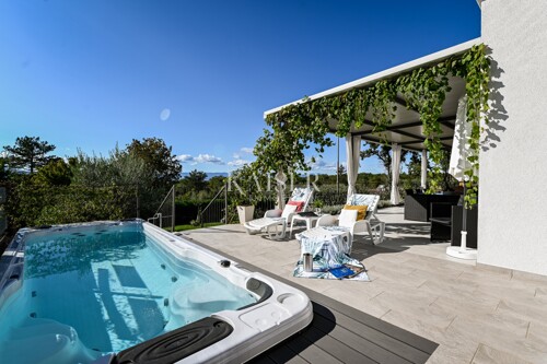 Otok Krk, Malinska-moderna vila 190m2 s pogledom na more