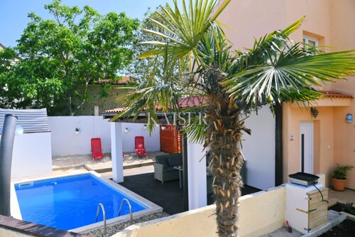 Otok Krk, Gostinjac - kuća 160m2 sa bazenom