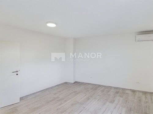 Thumbnail 6223480 - 19