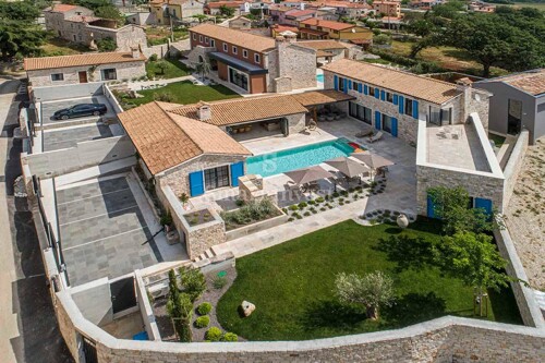 ISTRA, jedinstveno imanje s dvije luksuzne vile s pogledom n