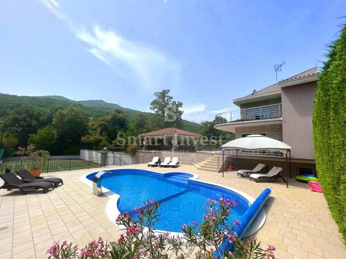 OPATIJA - POBRI, ekskluzivna villa s bazenom i teniskim ter