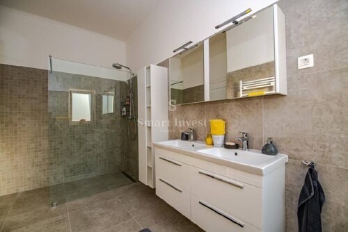 Thumbnail 6223894 - 13