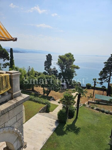 OPATIJA - VOLOSKO, luksuzan stan 118 m2 prvi red do mora