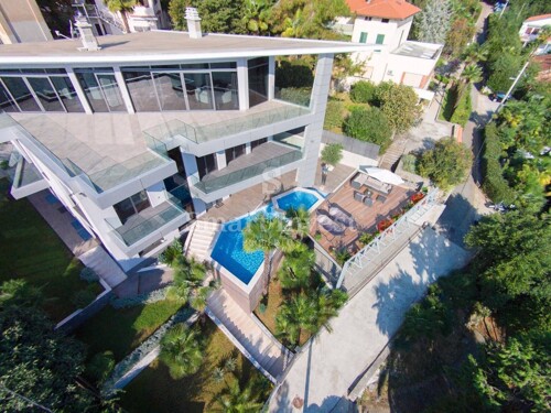 OPATIJA - CENTAR, ekskluzivna vila s pogledom na more, 100 m
