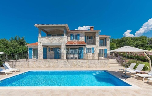 VIŠNJAN, kamena istarska villa s pogledom na more