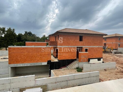 SVETVINČENAT, predivna vila od 149 m2, s bazenom u roh bau f