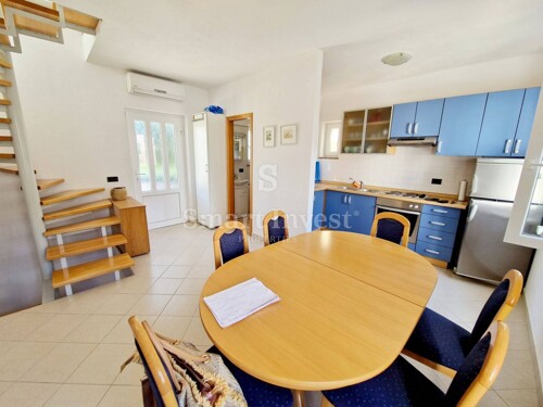 BRSEČ, renovirana dvojna kuća od 87 m2