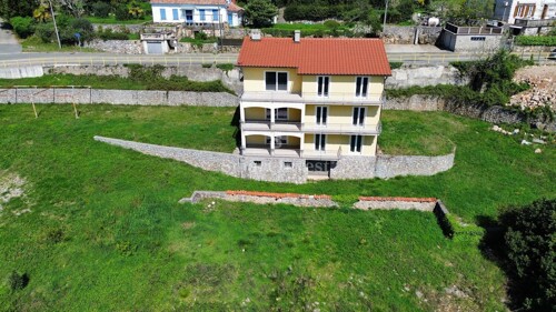 Thumbnail 6224197 - 5