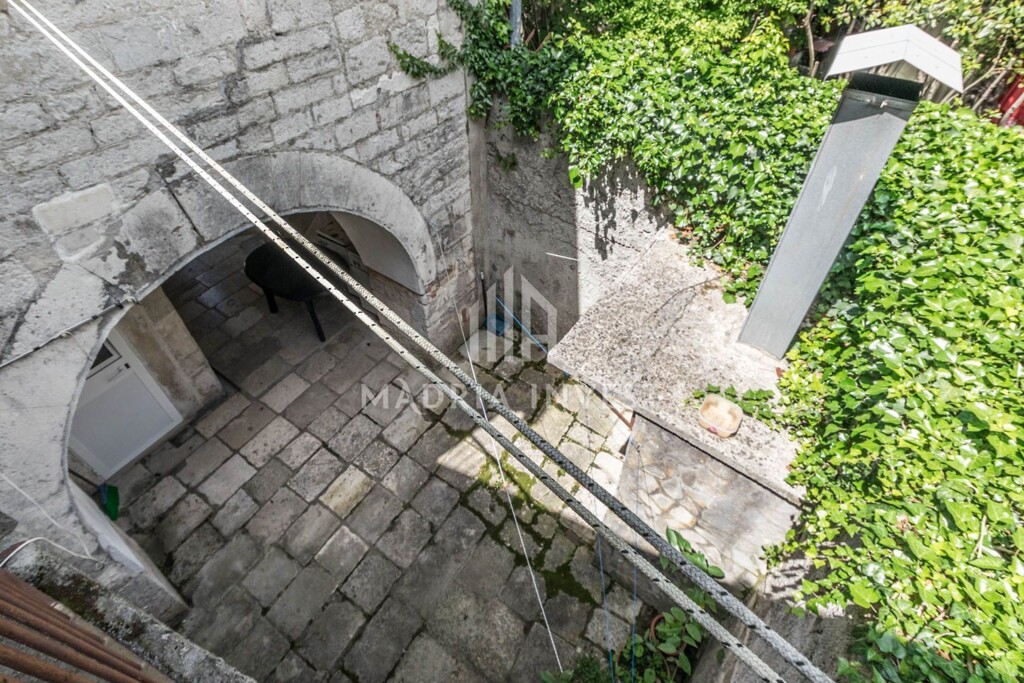 Image 6224945 - 2