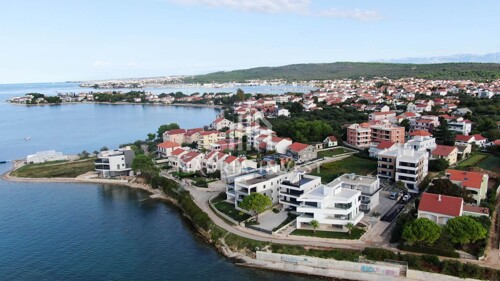 Luksuzni apartmani u Sukošanu, bazen, 50 m do mora