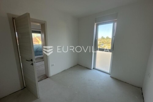 Istra, Medulin, moderan stan u novogradnji, 1. kat, NKP 45 m2- blizina mora